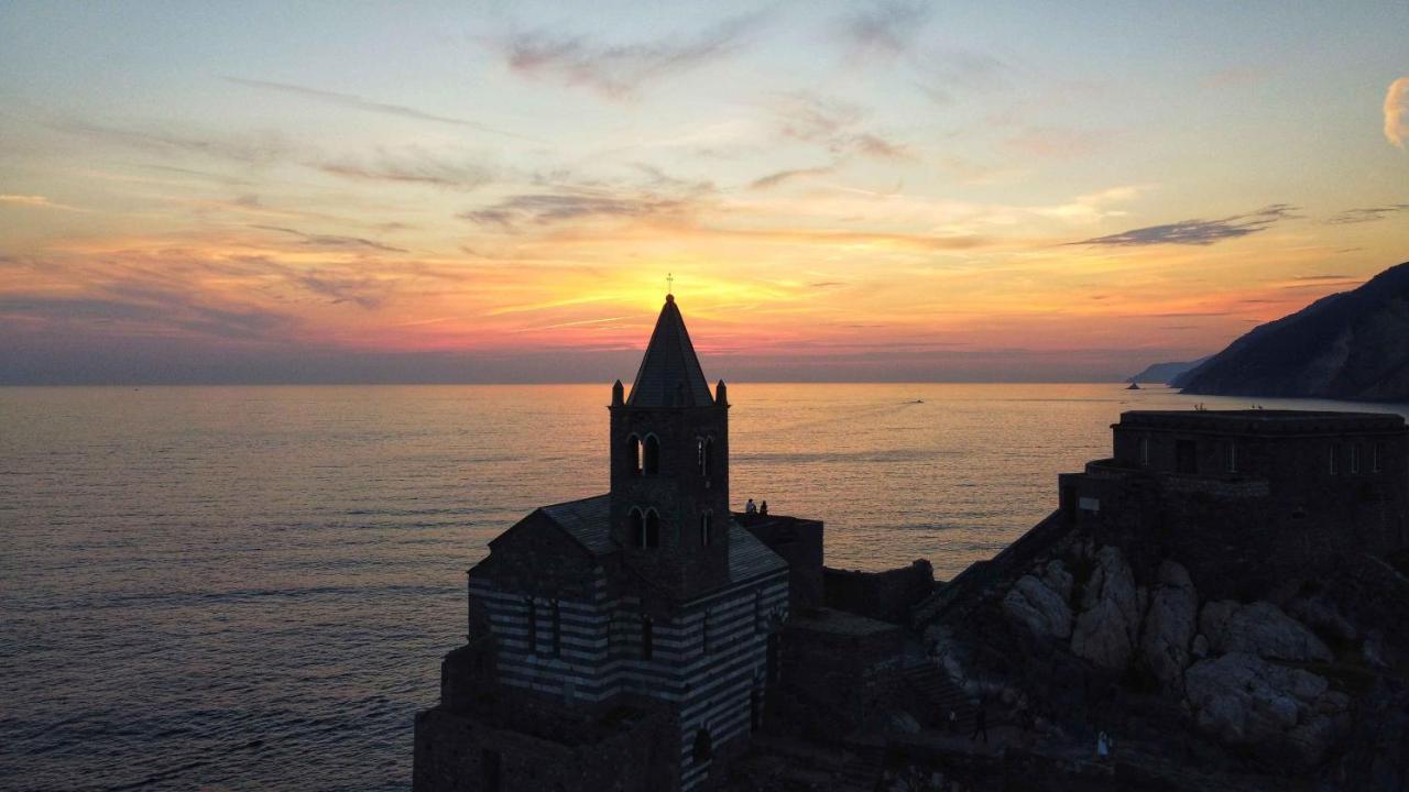 Sea View Apartment In Front Of The Sea Porto Venere Exterior foto